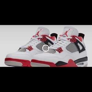 Jordan 4’s og fire red
